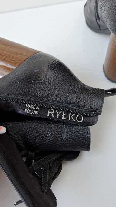 Czarne trzewiki na ozdobnym słupku Skórzane Botki Rylko r. 36