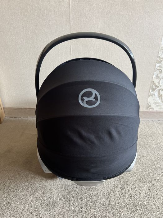 Cybex Cloud Z i-Size автокрісло