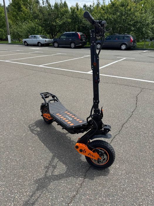Электросамокат полноприводный Cruzzer M5 Pro (2000Wх2 48V 26Ah)