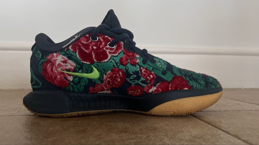 Nike LeBron 21 Premium „Father of Pearl”