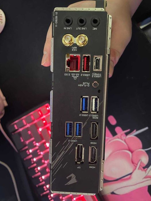 Материнська плата Gigabyte B550I AORUS PRO AX 1.2 mini ITX