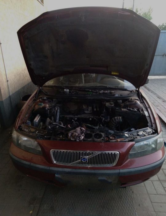 Volvo запчасти v70 xc70 s60 s80