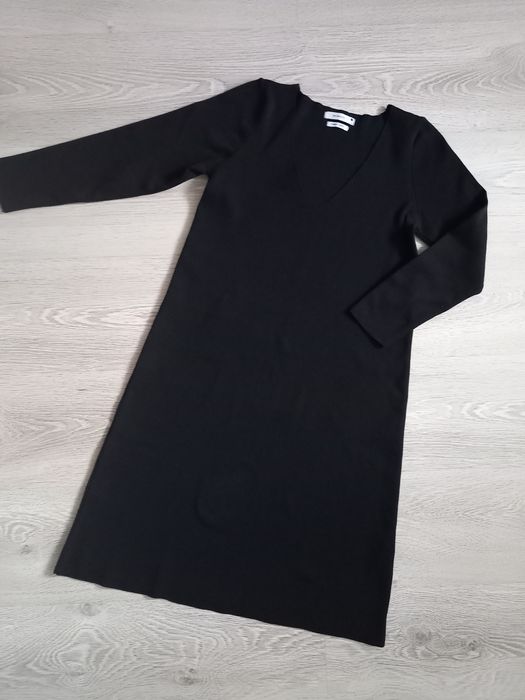 Маленька чорна сукня плаття reserved S