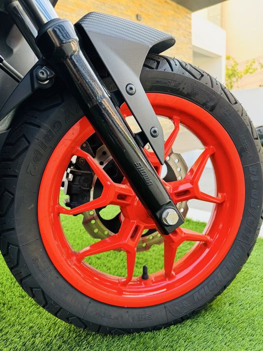 Aprillia SR GT sport 125