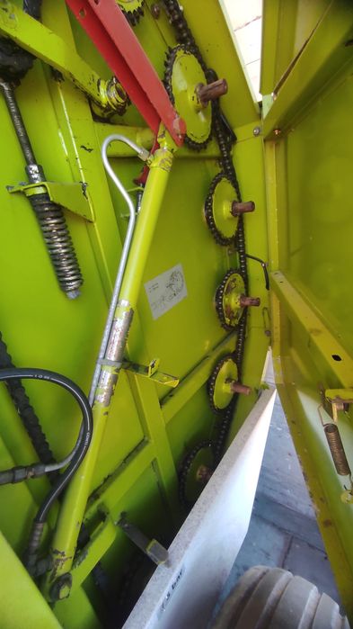 Прес підборщик рулонний Claas Rollant 44 S