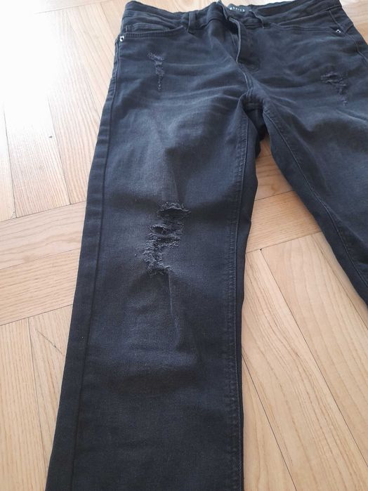 Spodnie MOHITO czarne,rozm.36