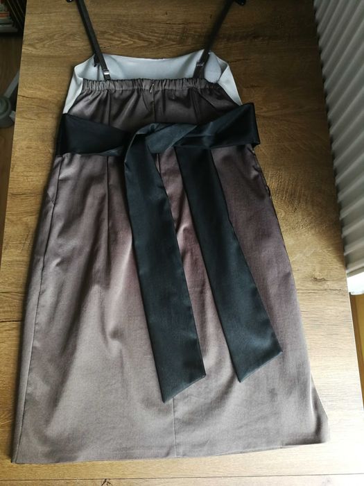 Sukienka wizytowa wieczorowa