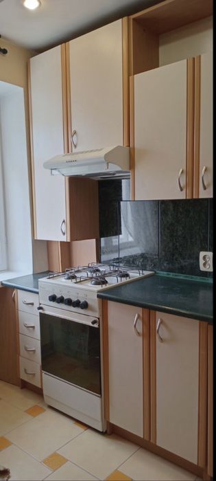 2 кімнатна квартира на 3 п. Центр. Вул Архангельська