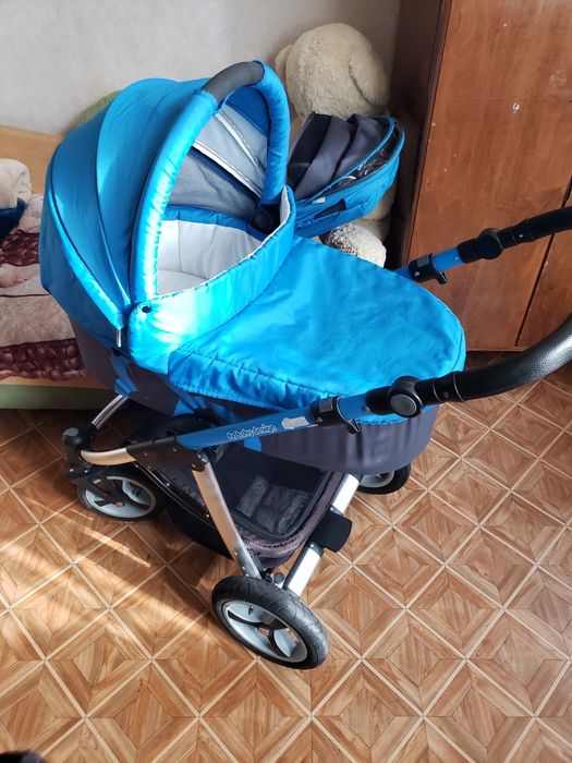 Продам детскую коляску -трансформер “baby design”