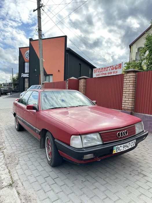 Авто Audi 100 2,0 бензин