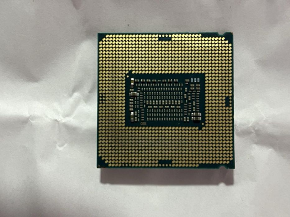 Процесор Intel Core i7-8700 6 ядер 12 потоків