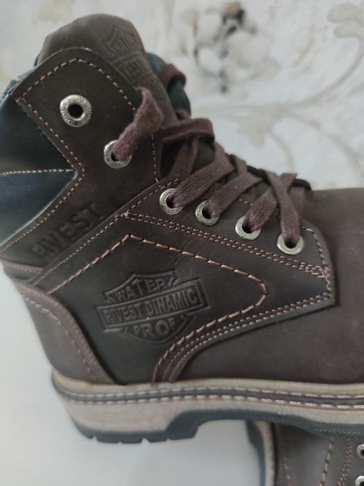 Взуття чоловіче 43р.