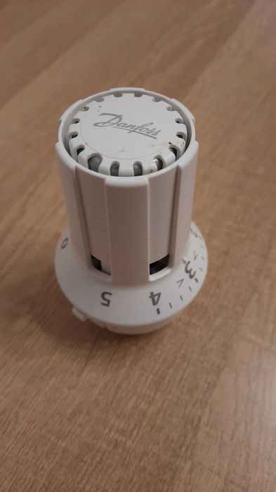 DANFOSS zestaw - głowica termostatyczna + zawór