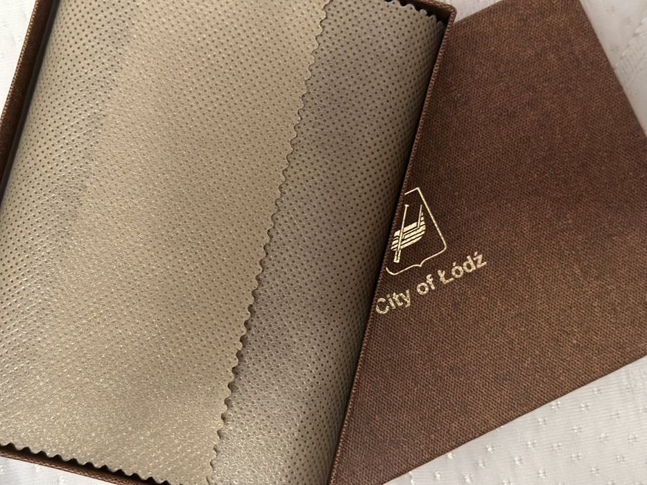 Портмоне и подарочные наборы