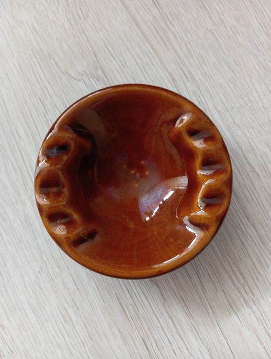 Popielniczka porcelit Pruszków