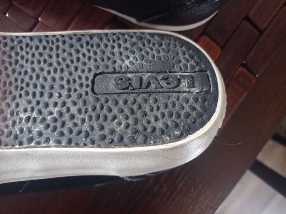 Buty Levi's. Rozmiar 41