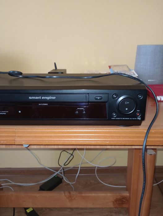 Sprzedam magnetowid Sony SLV-SX730