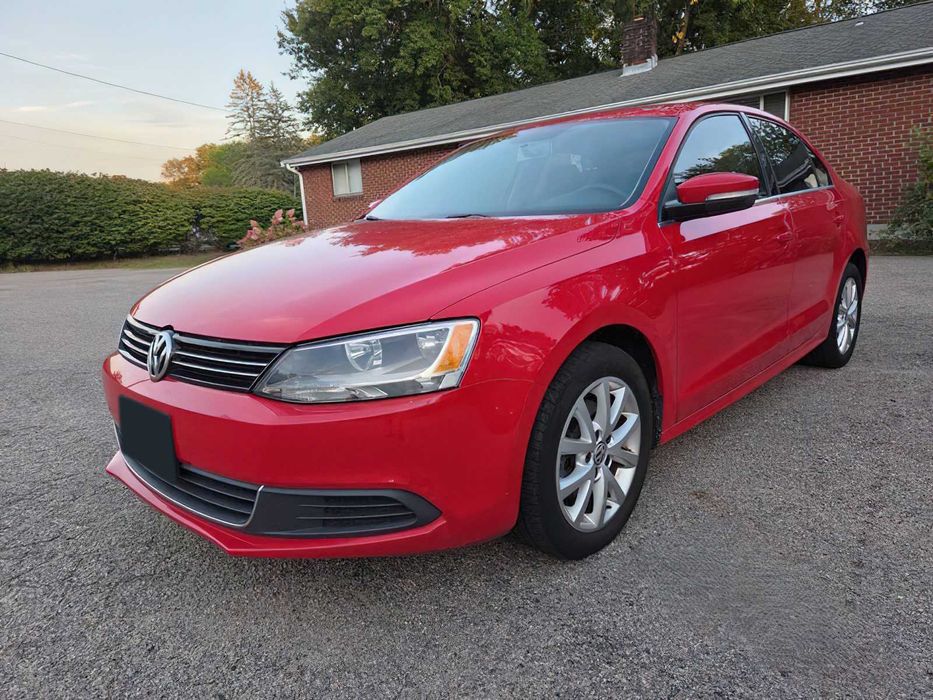 Volkswagen Jetta      2013