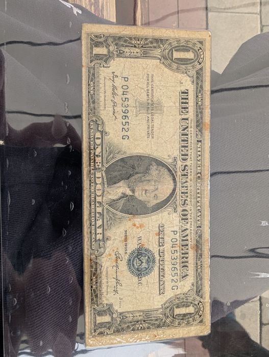 Продаэться Один  долар США