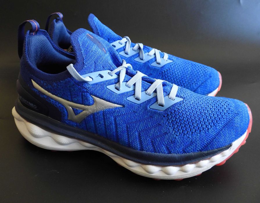 Mizuno Wave Sky Neo buty do biegania r. 40