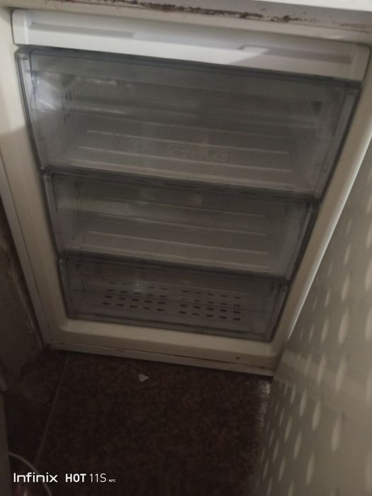 Продам холодильник