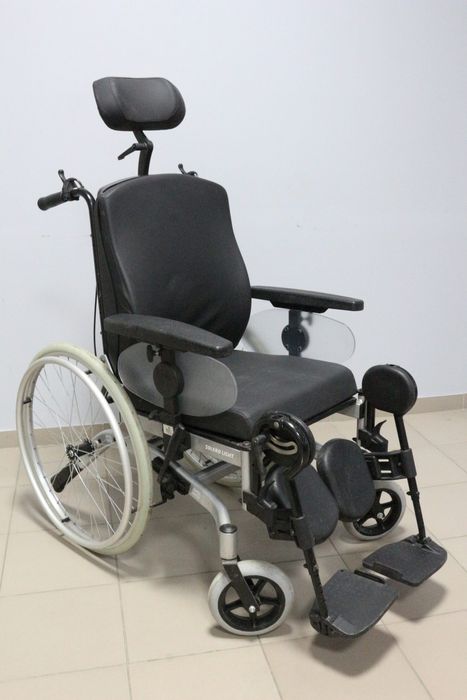 Інвалідний візок коляска инвалидная meyra 9.072 функціональна