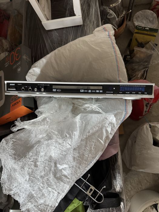 DVD-плеер BBK DV521S Dolby Digital DTS Караоке 5.1 SCART Идеал