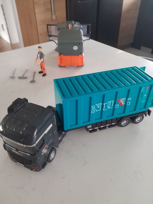 2 super auta dla chłopca