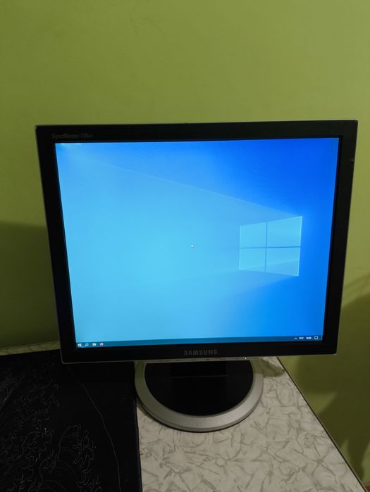 Монитор SyncMaster