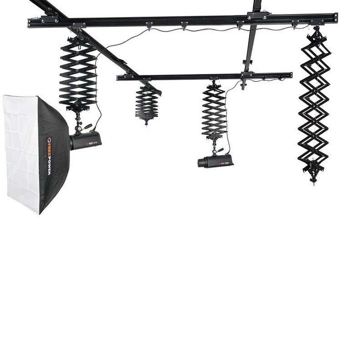 Sufitowy system zawieszania lamp FreePower - 4 Pantografy
