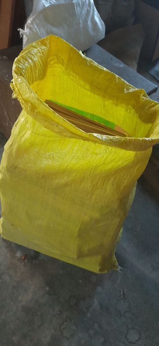 Рамки розібрані для вуликів, бджіл