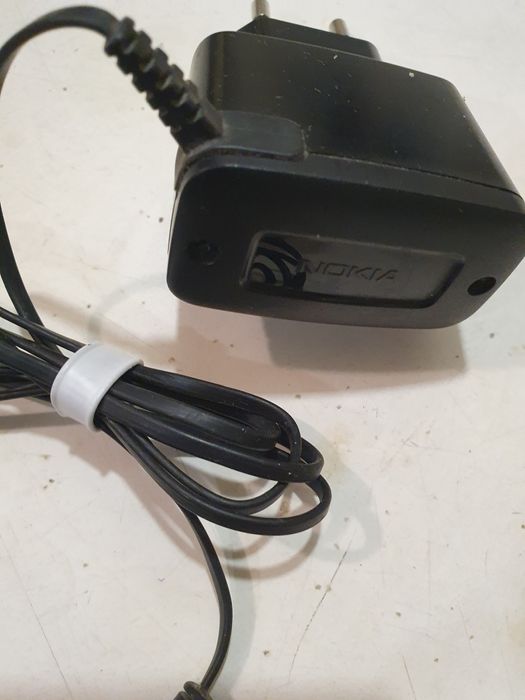 Зарядное на кнопочный телефон Нокия (тонкое)