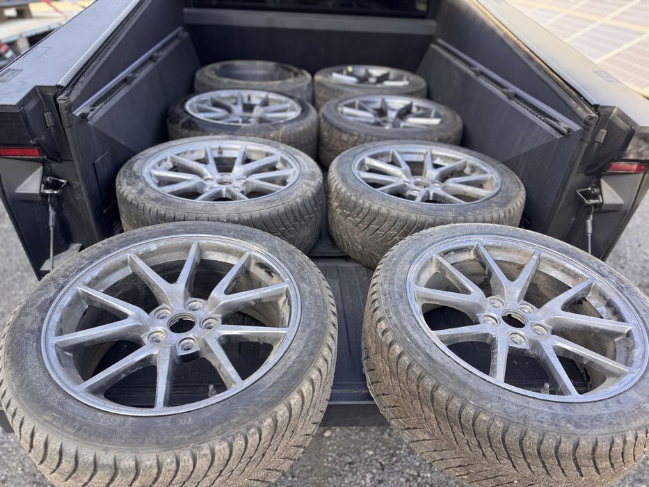 Диски R18 tesla Model 3