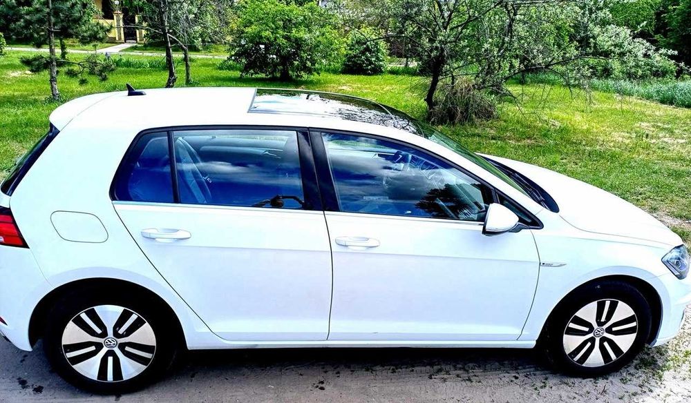 Продаж VW e-Golf