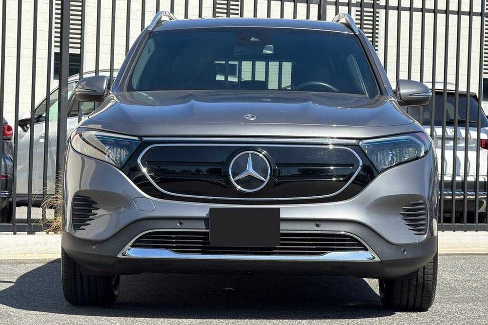 Mercedes-Benz EQB 300 SUV 4MATIC      2023
