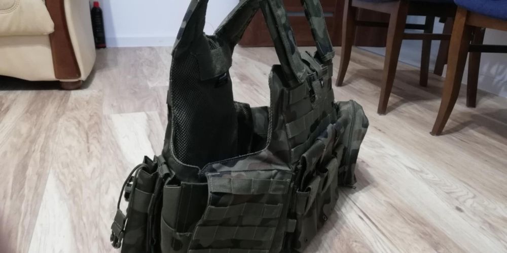 Kamizelka taktyczna DOMINATOR w kamuflażu wz.93 tzw ,, pantera leśna ,