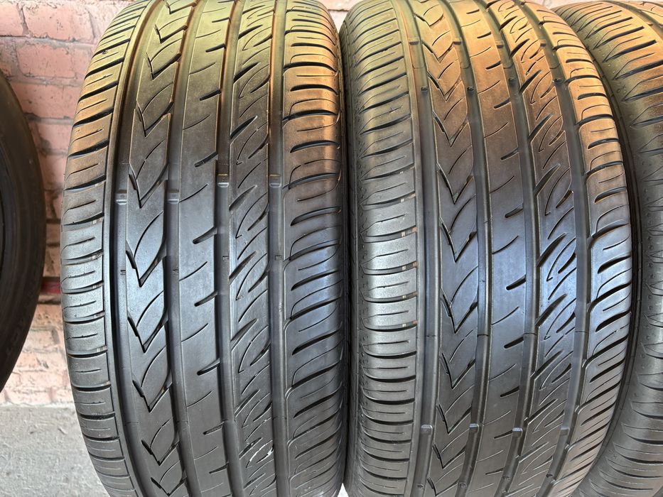 Комплект літніх шин 255/50R19 Gislaved