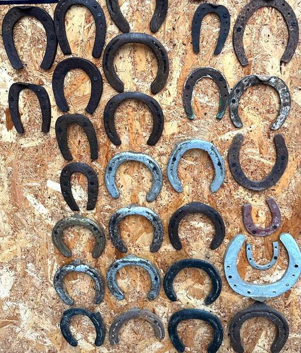 Ferraduras antigas para decoração