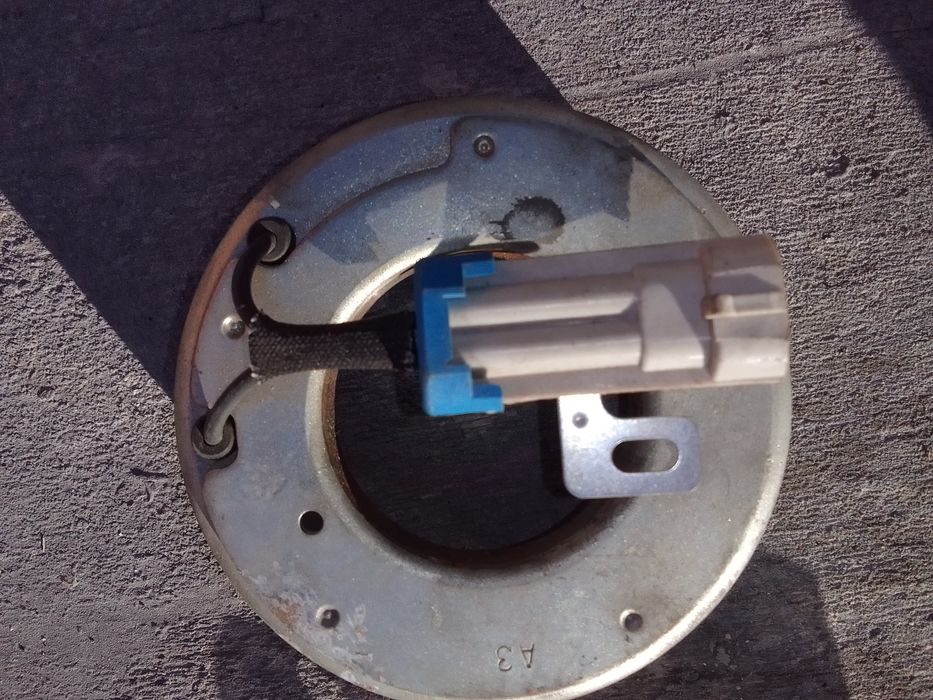 Электромагнитна муфта кондиционера .