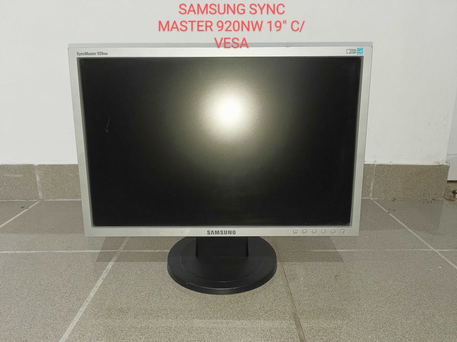 Monitores 17 a 22 polegadas