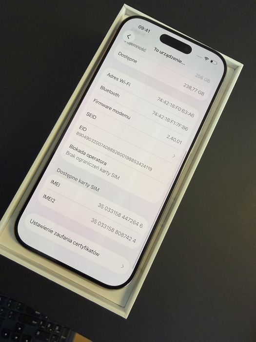Iphone 16 pro 256 bateria 90%