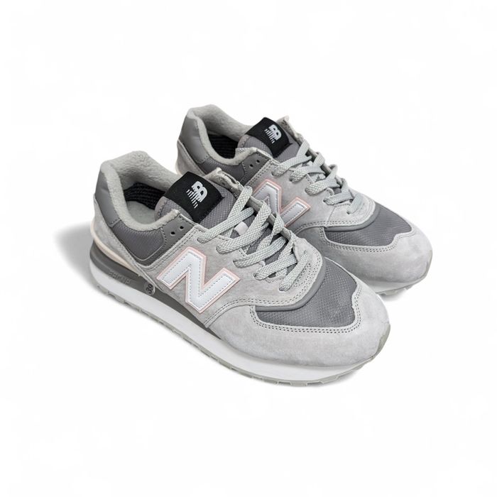Жіночі кросівки New Balance 574 Grey/Pink — Невмируща класика