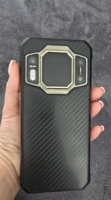 Ciężki pancerny budowlany telefon