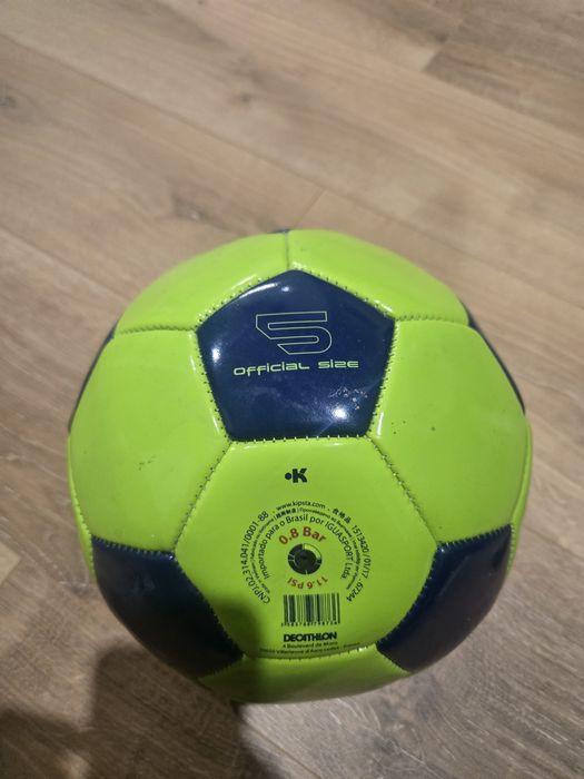 Piłka Kipsta rozmiar 5 z pompką, nowa