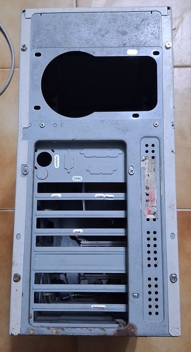 486 PC Case443743910987704324