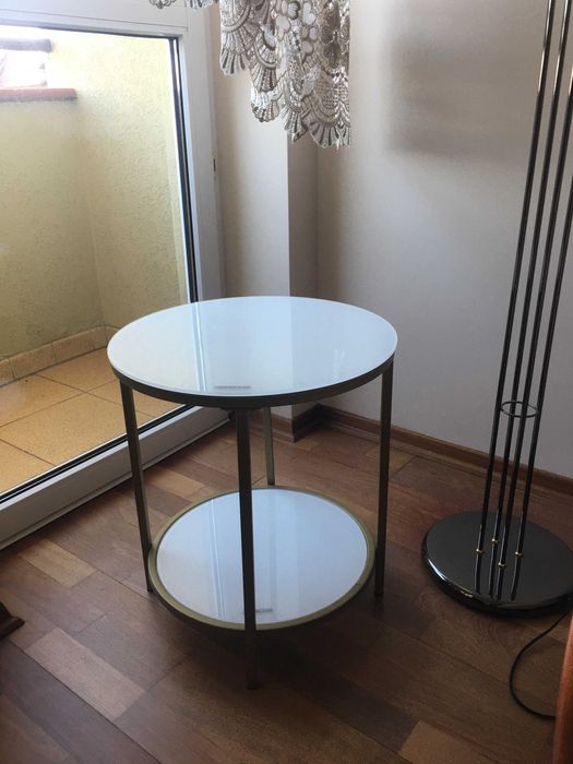 Stolik okolicznościowy