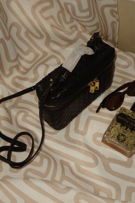 Сумка бокс bottega vanity гранатова та чорна натуральна шкіра