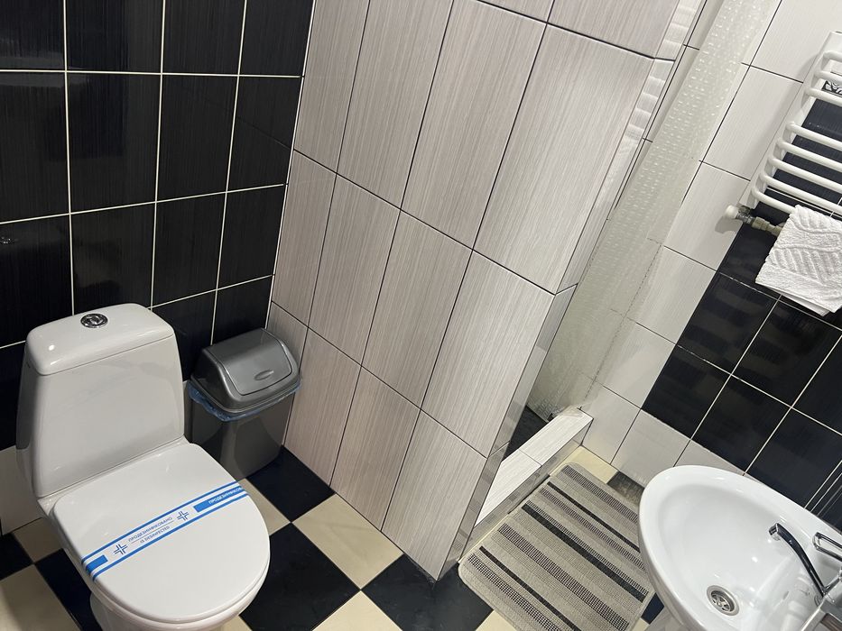 Нове житло Трускавець ! До центру 450м ! Балкон! Кондиціонер!