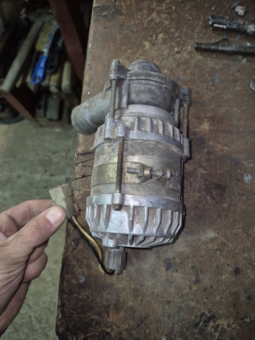 Помпа погрузна 24v