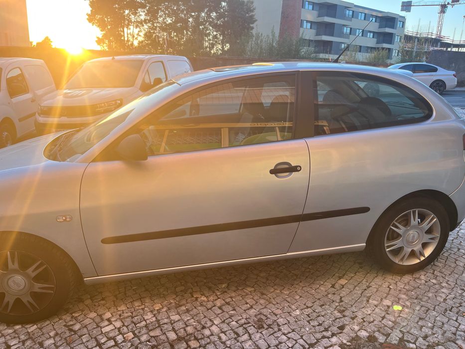 Seat Ibiza 6L cinzenta — photo 2